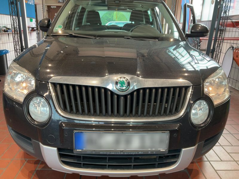 Skoda Yeti 1.2 TSI Ambition Plus Edition 2013 – снимка 14
