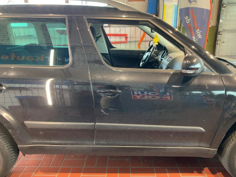 Skoda Yeti 1.2 TSI Ambition Plus Edition 2013 – снимка 10
