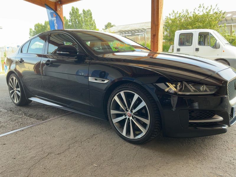 Jaguar XE 20d R-Sport 2017 – снимка 13