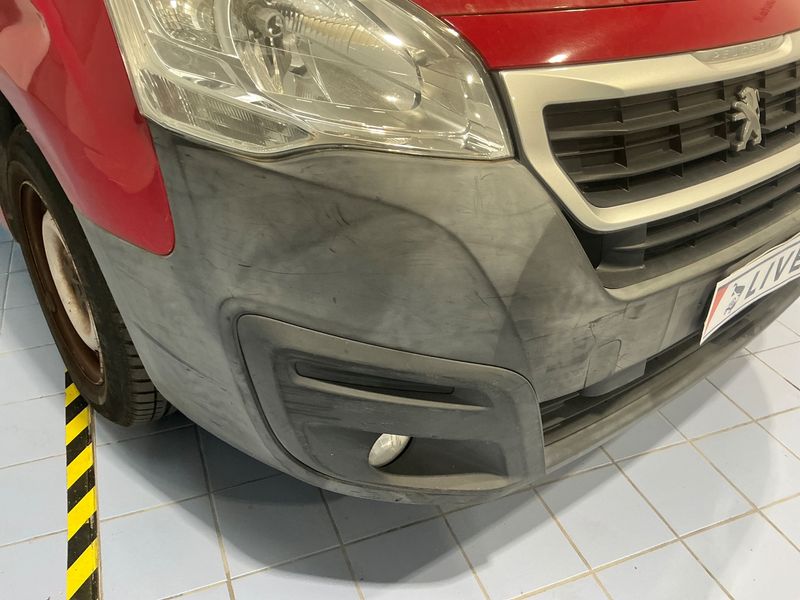 Peugeot Partner 1.6 Blue-HDi L1 Komfort Plus 2016 – снимка 37