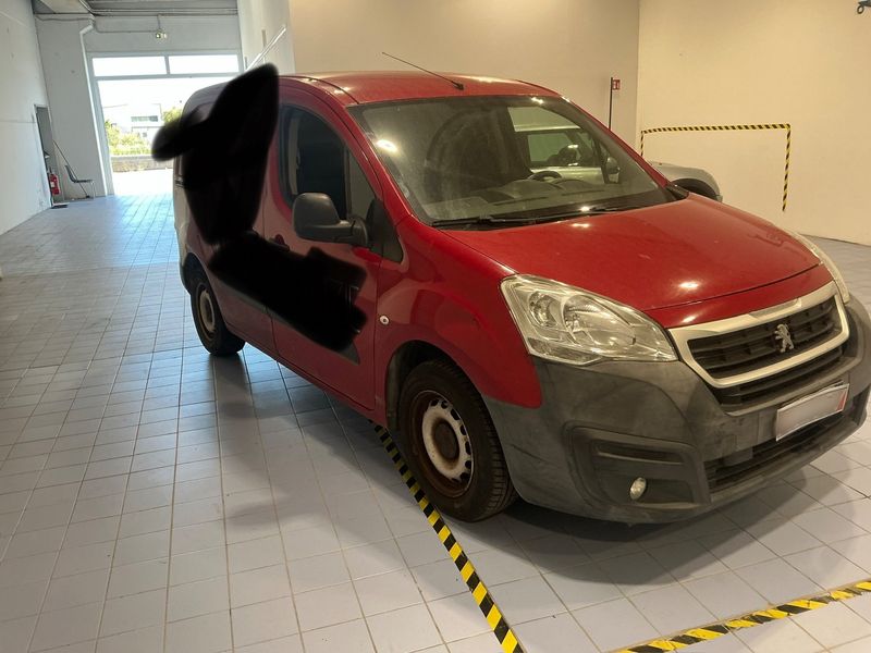 Peugeot Partner 1.6 Blue-HDi L1 Komfort Plus 2016 – снимка 12