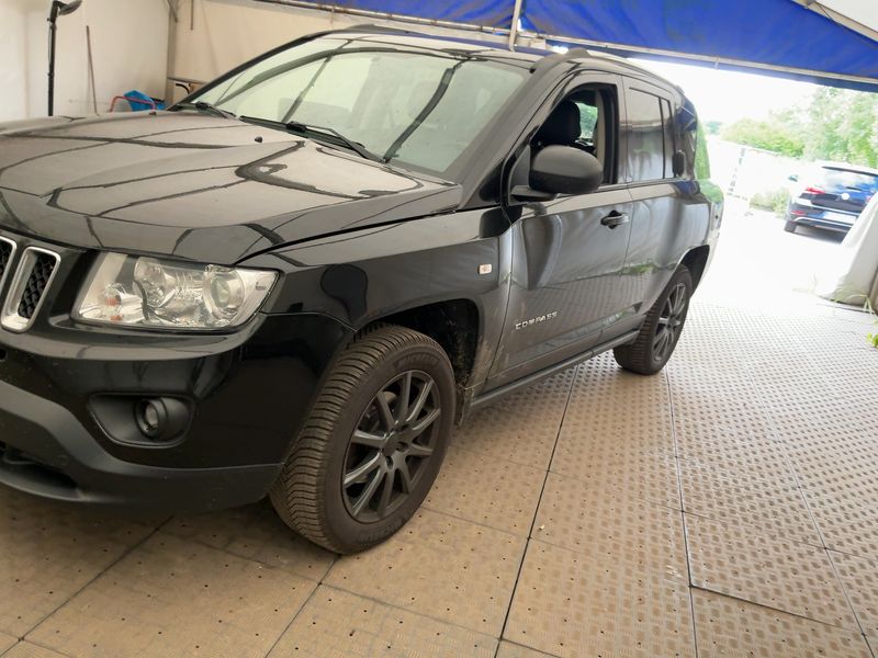 Jeep Compass 2.2 CRD Limited 4x4 2013 – снимка 2