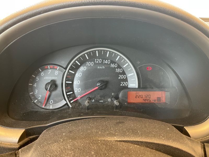 Nissan Micra 1.2 Acenta 2011 – снимка 4