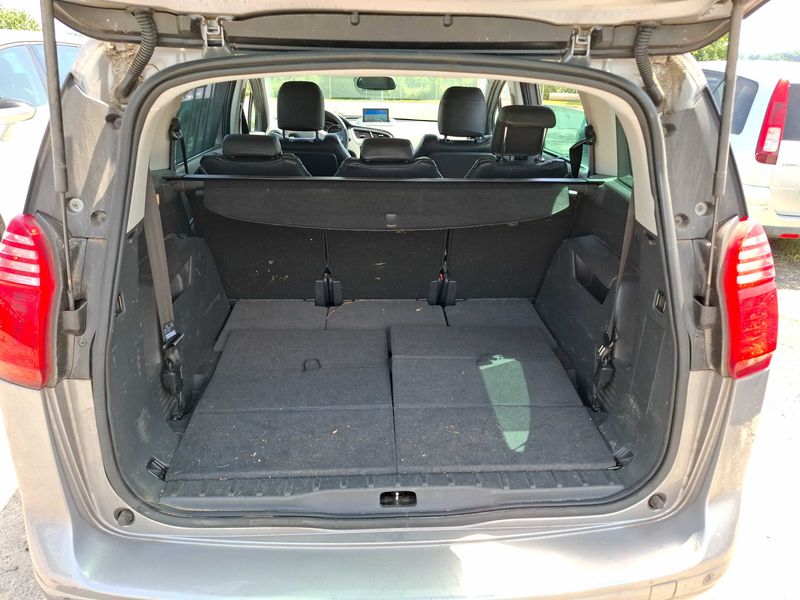 Peugeot 5008 1.6 HDi Business Pack 2014 – снимка 9