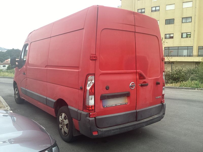 Nissan NV400 2.3 dCi L2H2 3,5t Comfort 2015 – снимка 6