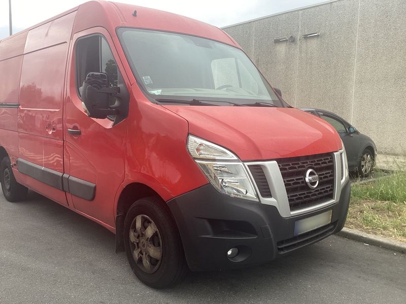 Nissan NV400 2.3 dCi L2H2 3,5t Comfort 2015 – снимка 12