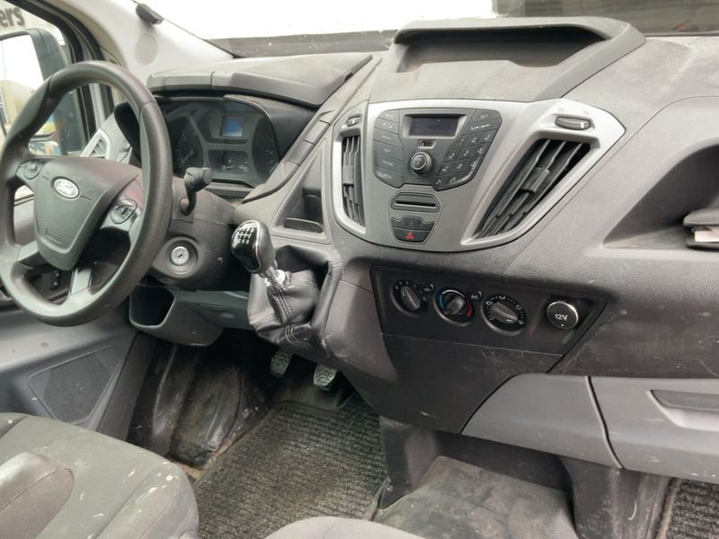 Ford Transit 2.2 TDCi 270 L1 2015 – снимка 17