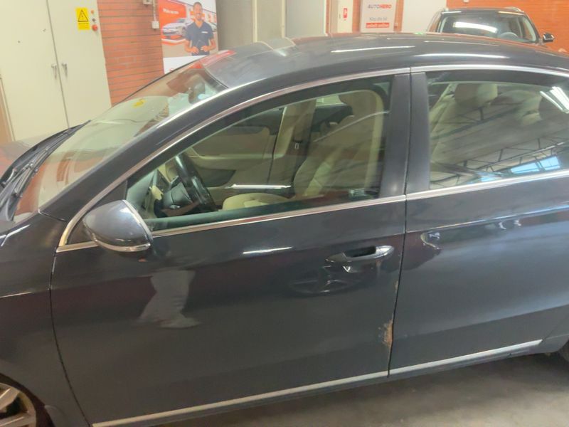 Volkswagen Passat 2.0 TDI Comfortline BlueMotion Tech 2012 – снимка 4