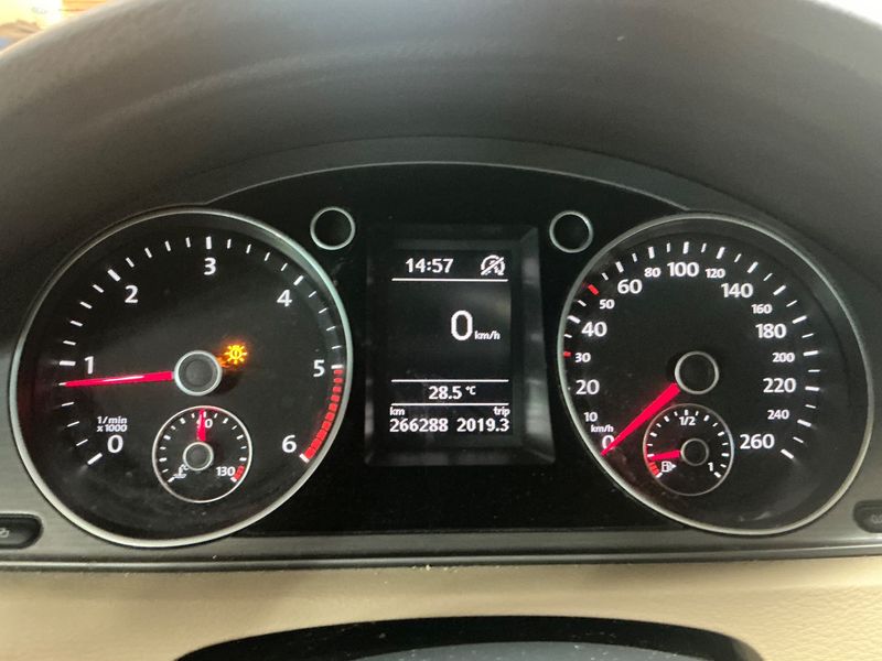 Volkswagen Passat 2.0 TDI Comfortline BlueMotion Tech 2012 – снимка 13