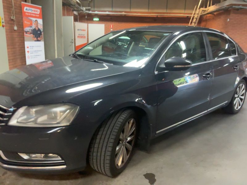 Volkswagen Passat 2.0 TDI Comfortline BlueMotion Tech 2012 – снимка 2