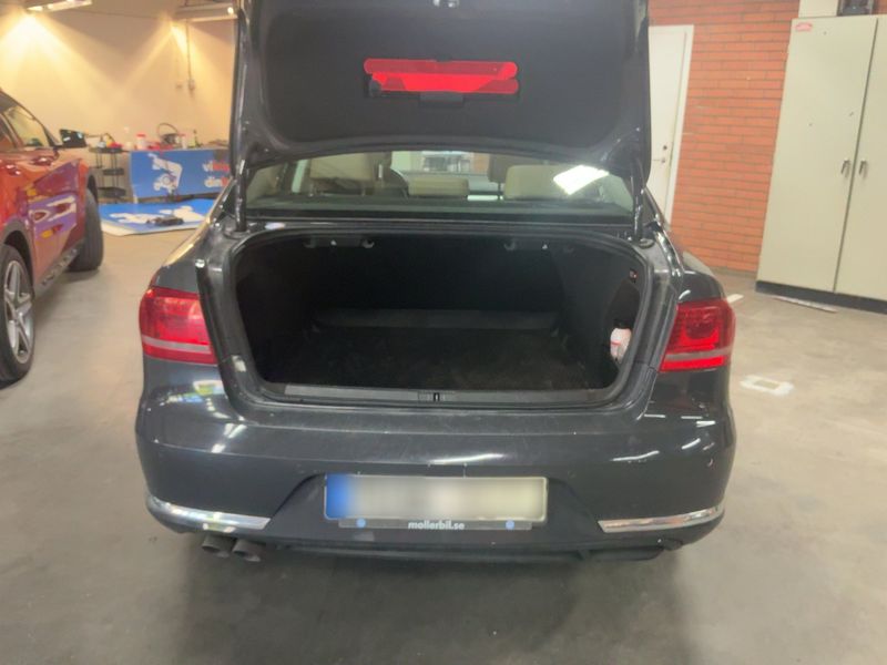 Volkswagen Passat 2.0 TDI Comfortline BlueMotion Tech 2012 – снимка 10