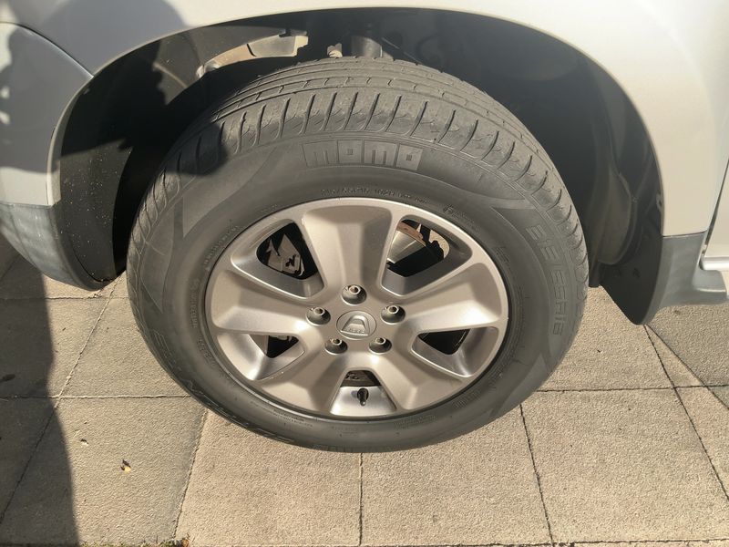 Dacia Duster 1.5 dCi Laureate 4x2 2014 – снимка 3