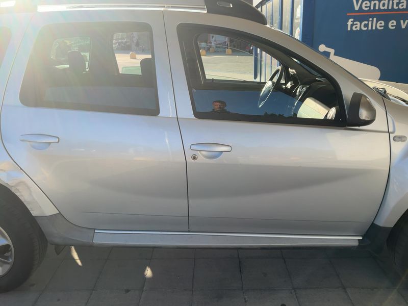 Dacia Duster 1.5 dCi Laureate 4x2 2014 – снимка 10