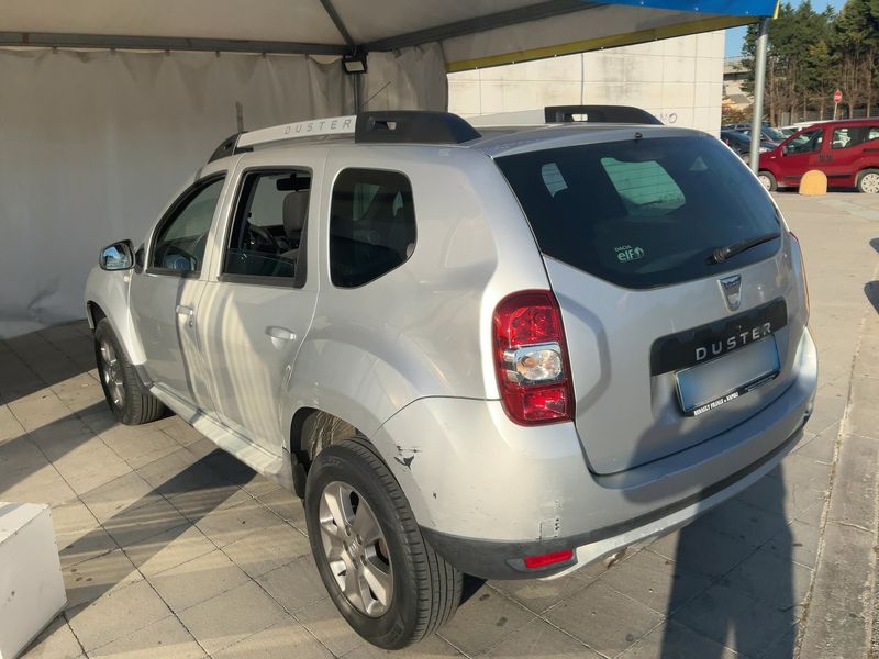 Dacia Duster 1.5 dCi Laureate 4x2 2014 – снимка 6