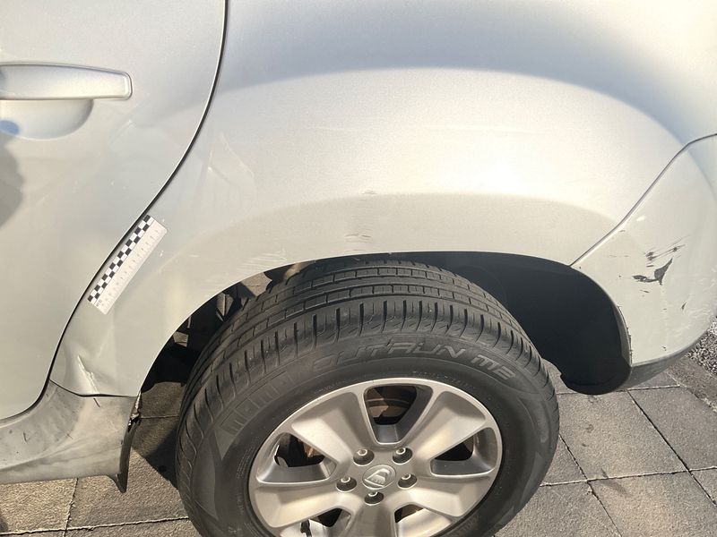Dacia Duster 1.5 dCi Laureate 4x2 2014 – снимка 25