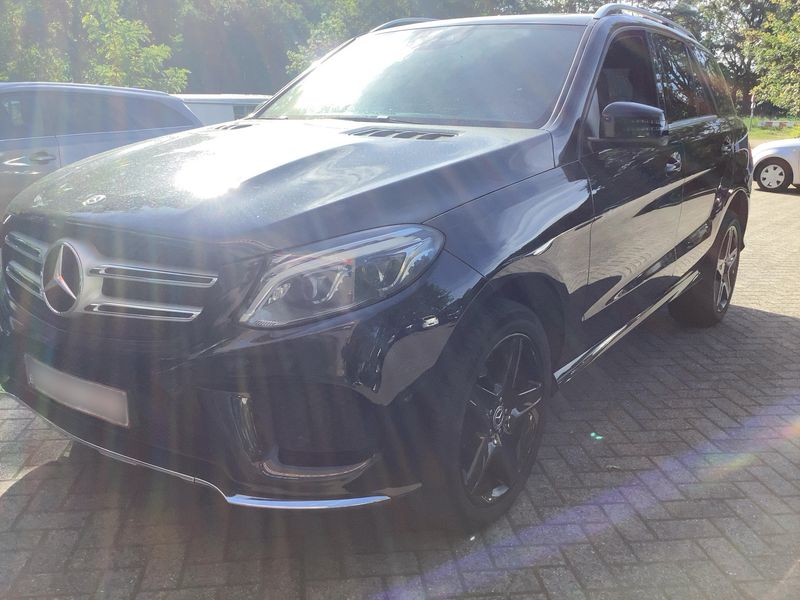 Mercedes-Benz GLE-Klasse GLE 250 d 4Matic AMG Line 2018 – снимка 2