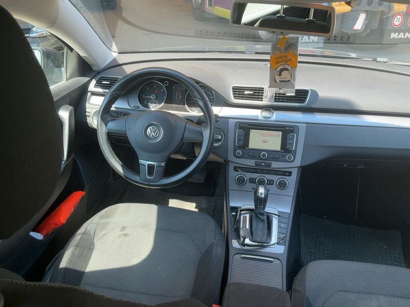 Volkswagen Passat 2.0 TDI Comfortline BlueMotion Tech 2014 – снимка 12