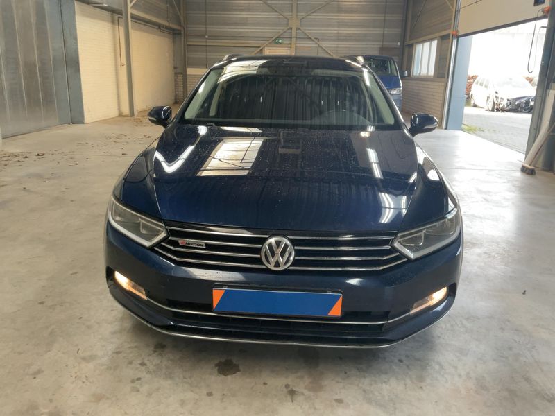 Volkswagen Passat 2.0 TSI Comfortline BlueMotion Tech 2016 – снимка 14