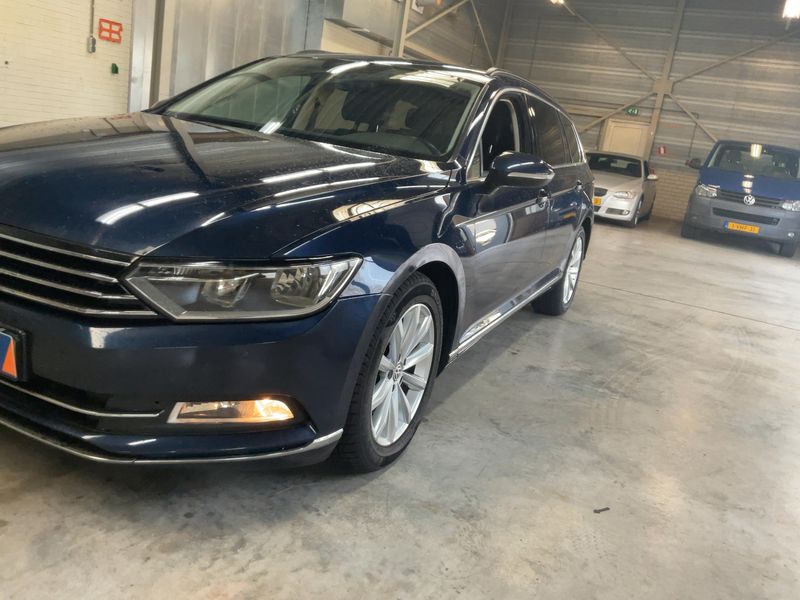 Volkswagen Passat 2.0 TSI Comfortline BlueMotion Tech 2016 – снимка 2