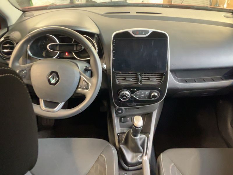 Renault Clio 1.2 Limited 2018 – снимка 18