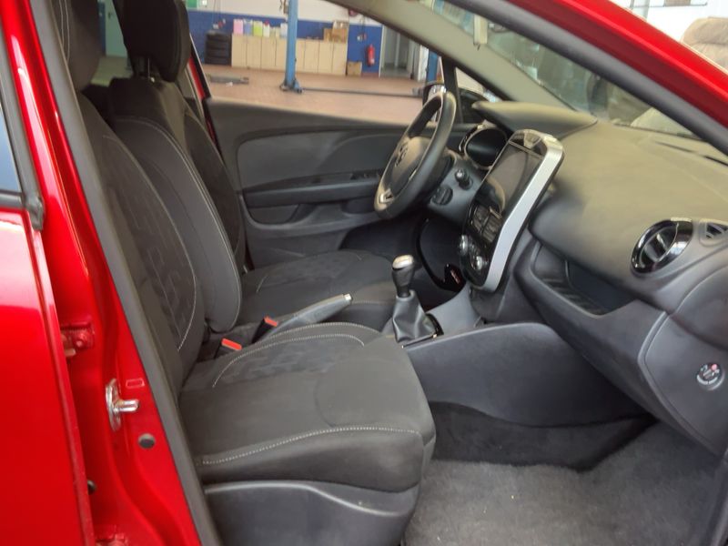Renault Clio 1.2 Limited 2018 – снимка 17