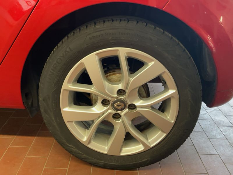 Renault Clio 1.2 Limited 2018 – снимка 5