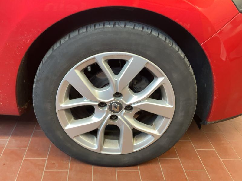 Renault Clio 1.2 Limited 2018 – снимка 11