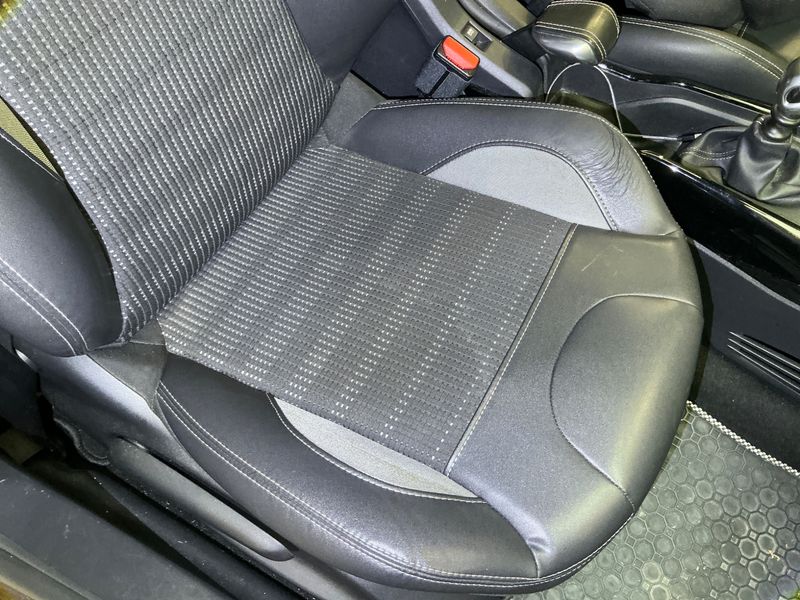 Peugeot 2008 1.6 Blue-HDi Allure 2015 – снимка 35