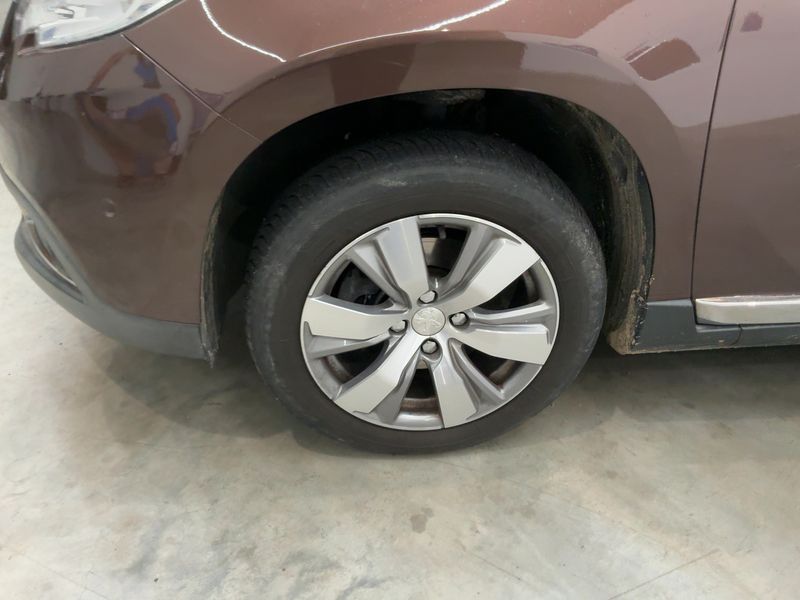 Peugeot 2008 1.6 Blue-HDi Allure 2015 – снимка 3