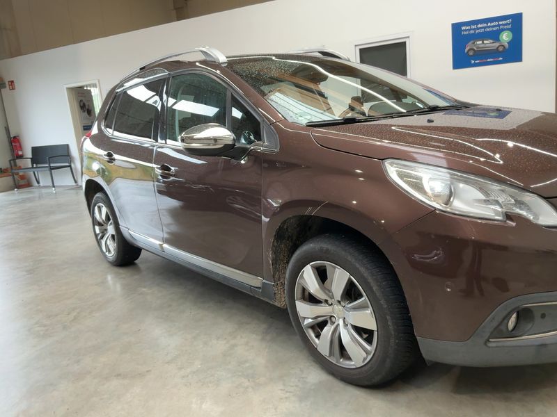 Peugeot 2008 1.6 Blue-HDi Allure 2015 – снимка 12