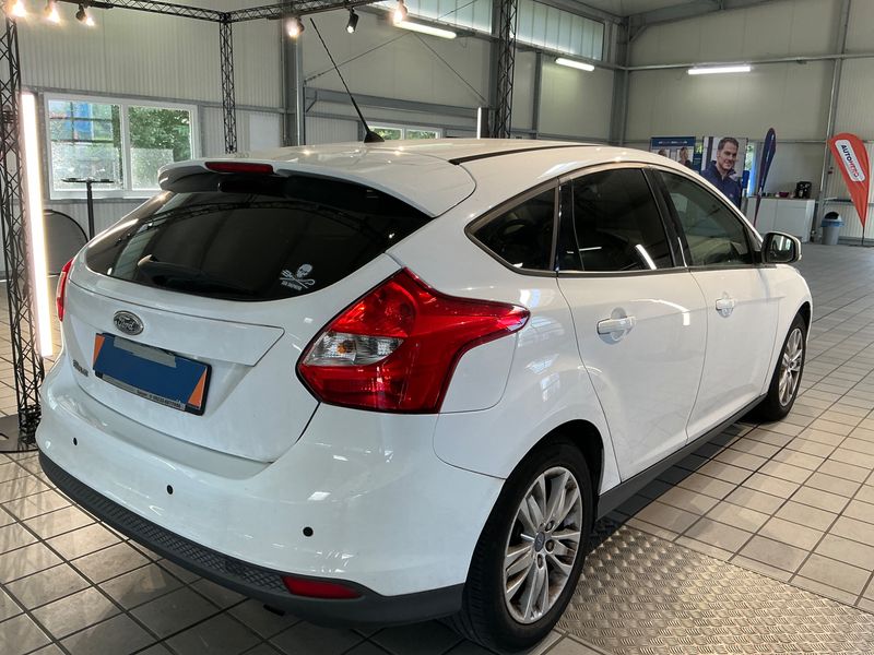 Ford Focus 1.6 Ti-VCT Trend 2011 – снимка 2