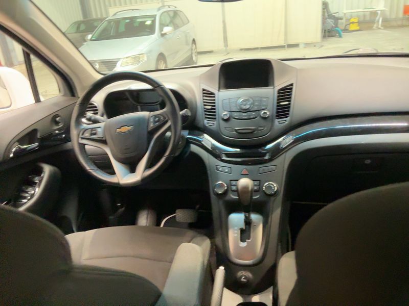 Chevrolet Orlando 1.8 LT + 2013 – снимка 17