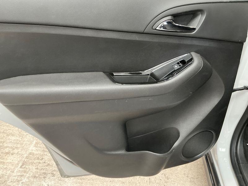 Chevrolet Orlando 1.8 LT + 2013 – снимка 25