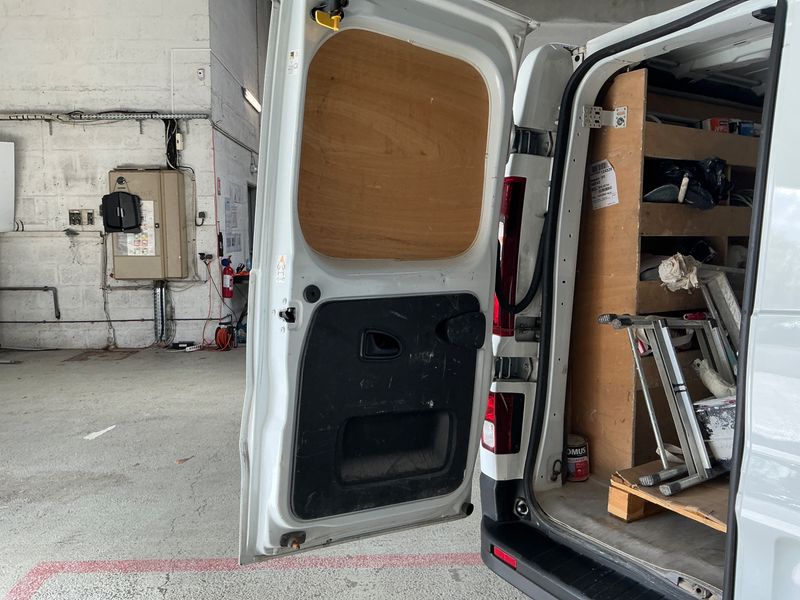 Renault Trafic 2.0 BLUE dCi L2H1 3T Confort 2023 – снимка 27