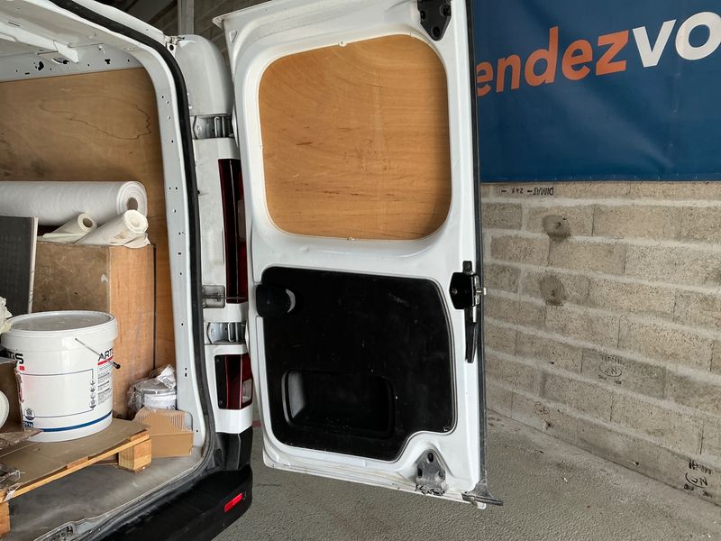 Renault Trafic 2.0 BLUE dCi L2H1 3T Confort 2023 – снимка 28