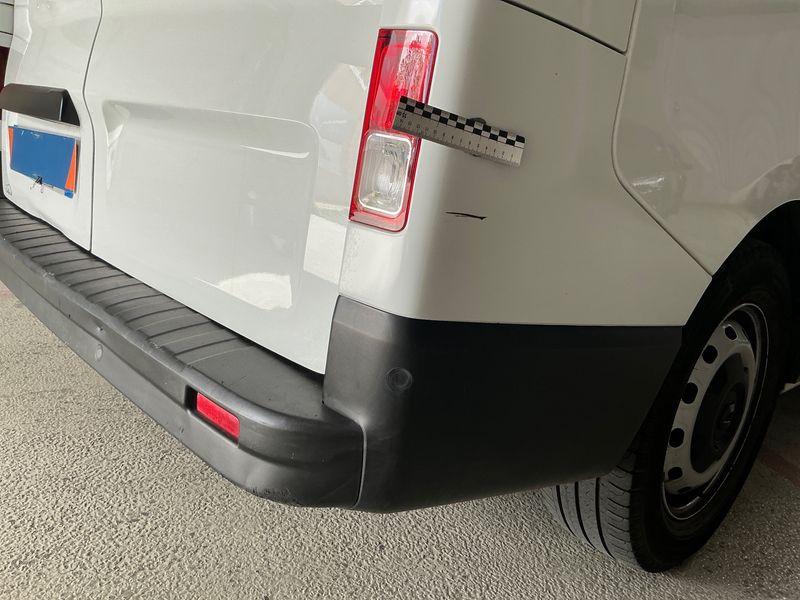 Renault Trafic 2.0 BLUE dCi L2H1 3T Confort 2023 – снимка 31