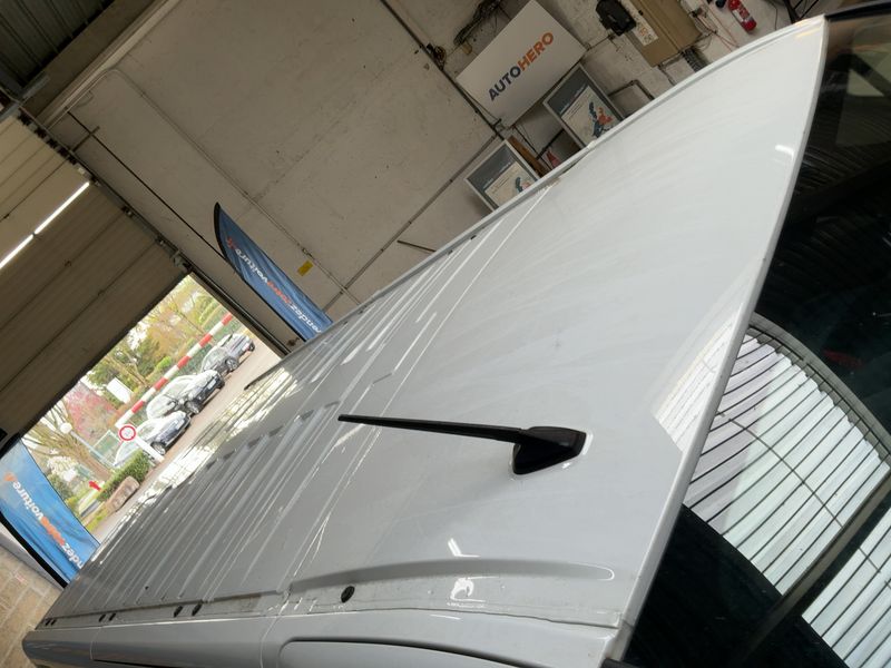 Renault Trafic 2.0 BLUE dCi L2H1 3T Confort 2023 – снимка 13