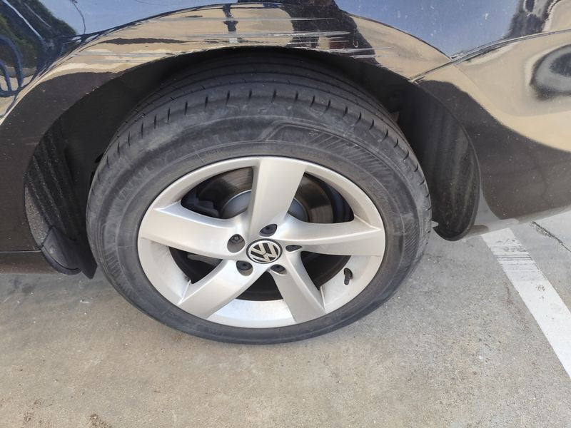 Volkswagen Passat 2.0 TDI Edition BlueMotion Tech 2011 – снимка 15