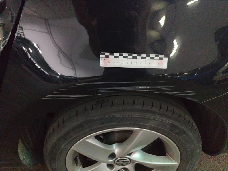 Volkswagen Passat 2.0 TDI Edition BlueMotion Tech 2011 – снимка 35