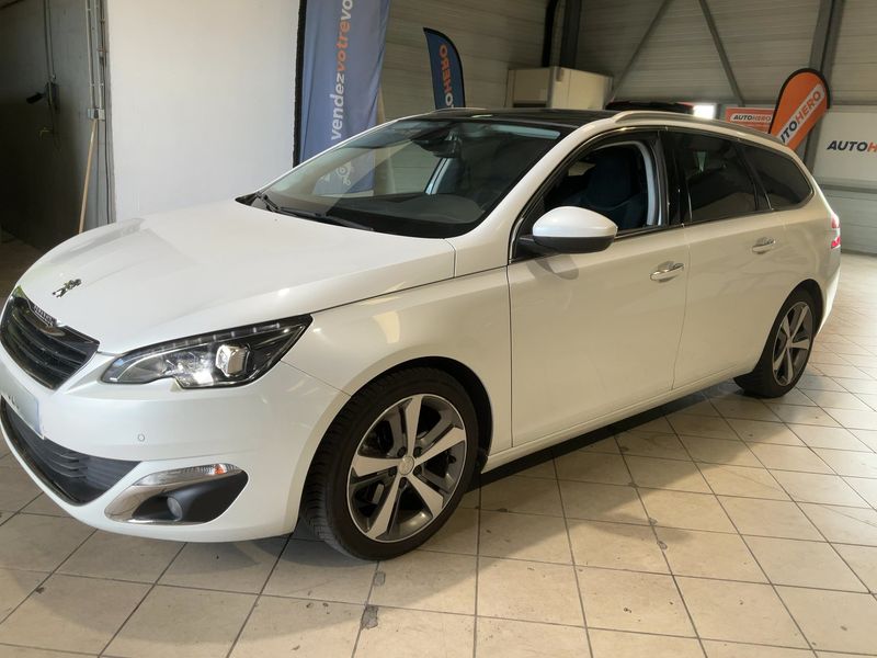 Peugeot 308 2.0 Blue-HDi Feline 2014 – снимка 2