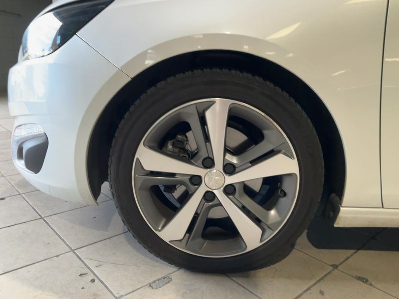 Peugeot 308 2.0 Blue-HDi Feline 2014 – снимка 3