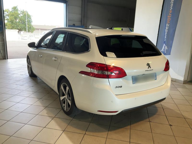 Peugeot 308 2.0 Blue-HDi Feline 2014 – снимка 6