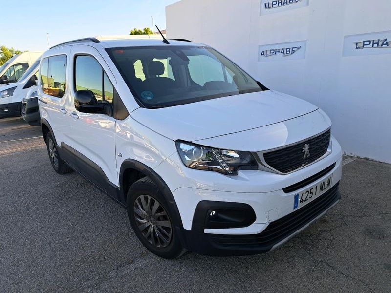 Peugeot Rifter 1.2 PureTech Allure N1 L1 2023 – снимка 2