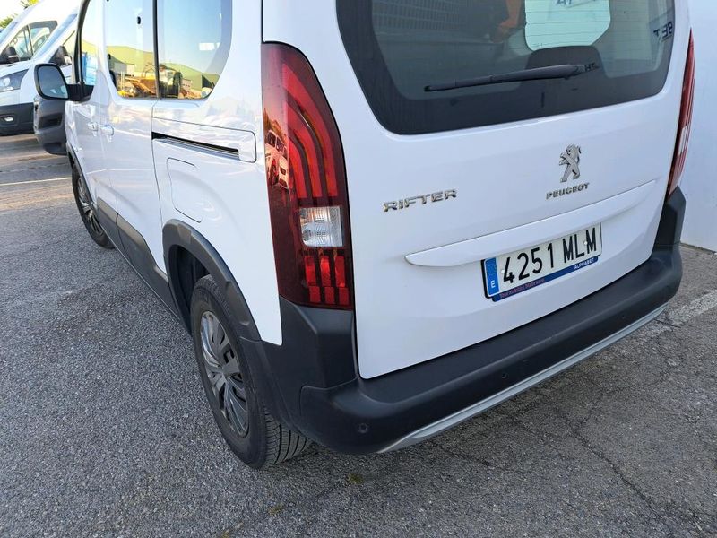Peugeot Rifter 1.2 PureTech Allure N1 L1 2023 – снимка 14