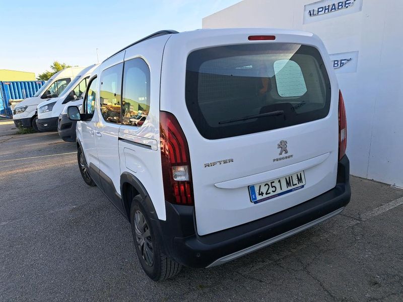 Peugeot Rifter 1.2 PureTech Allure N1 L1 2023 – снимка 3
