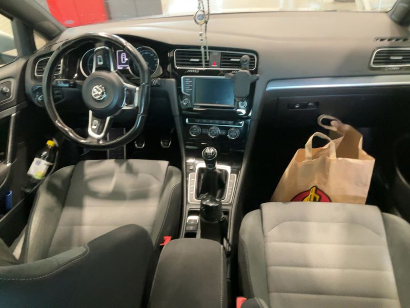Volkswagen Golf VII 2.0 TDI Highline 4Motion BlueMotion Tech 2016 – снимка 17