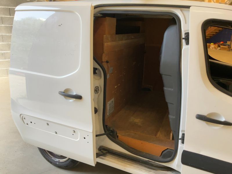 Citroen Berlingo 1.6 Blue-HDi Club L1 2016 – снимка 19