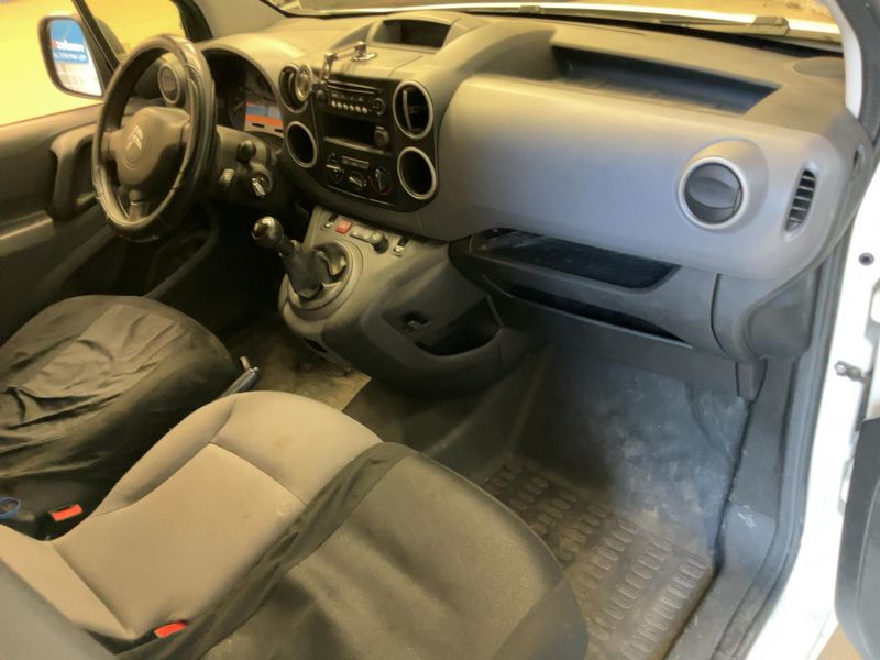 Citroen Berlingo 1.6 Blue-HDi Club L1 2016 – снимка 17