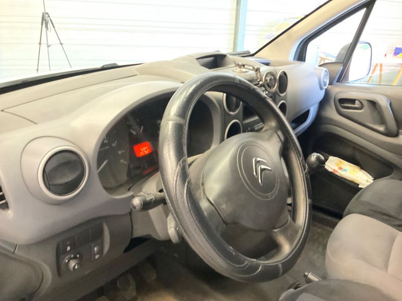 Citroen Berlingo 1.6 Blue-HDi Club L1 2016 – снимка 37