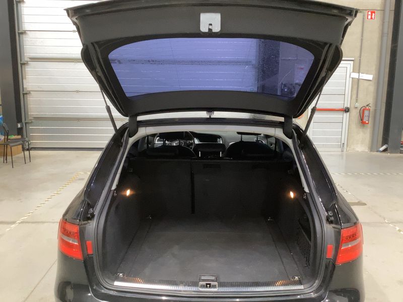Audi A4 2.0 TDI Ambiente 2012 – снимка 10